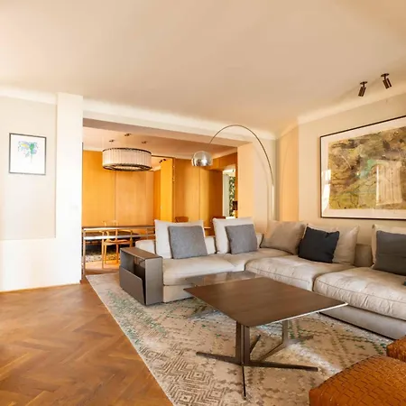 Elegant Scandinavian For 8 Guests Kodaň