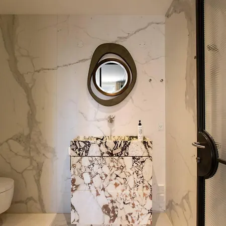 Elegant Scandinavian For 8 Guests
