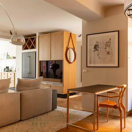 Apartmán Elegant Scandinavian For 8 Guests