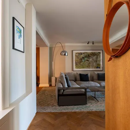 Apartmán Elegant Scandinavian For 8 Guests *