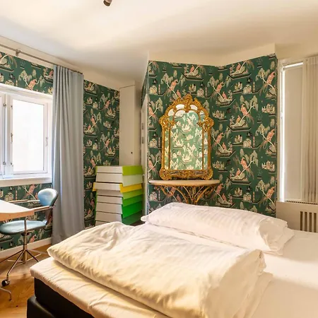 Elegant Scandinavian For 8 Guests