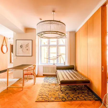 Elegant Scandinavian For 8 Guests Copenhague