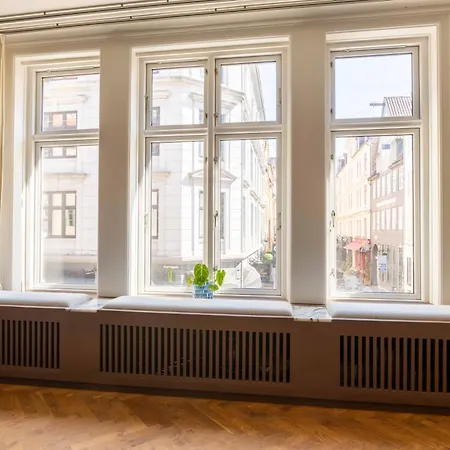 Elegant Scandinavian For 8 Guests * Copenhague